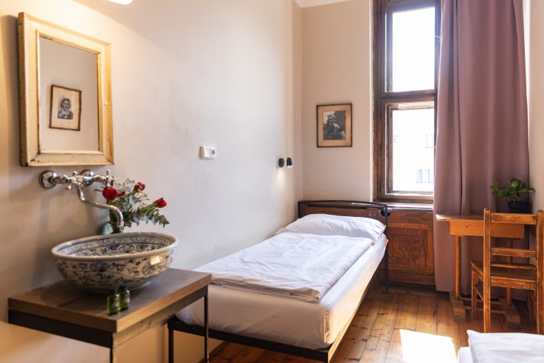 SirTobys-Sapporo-006